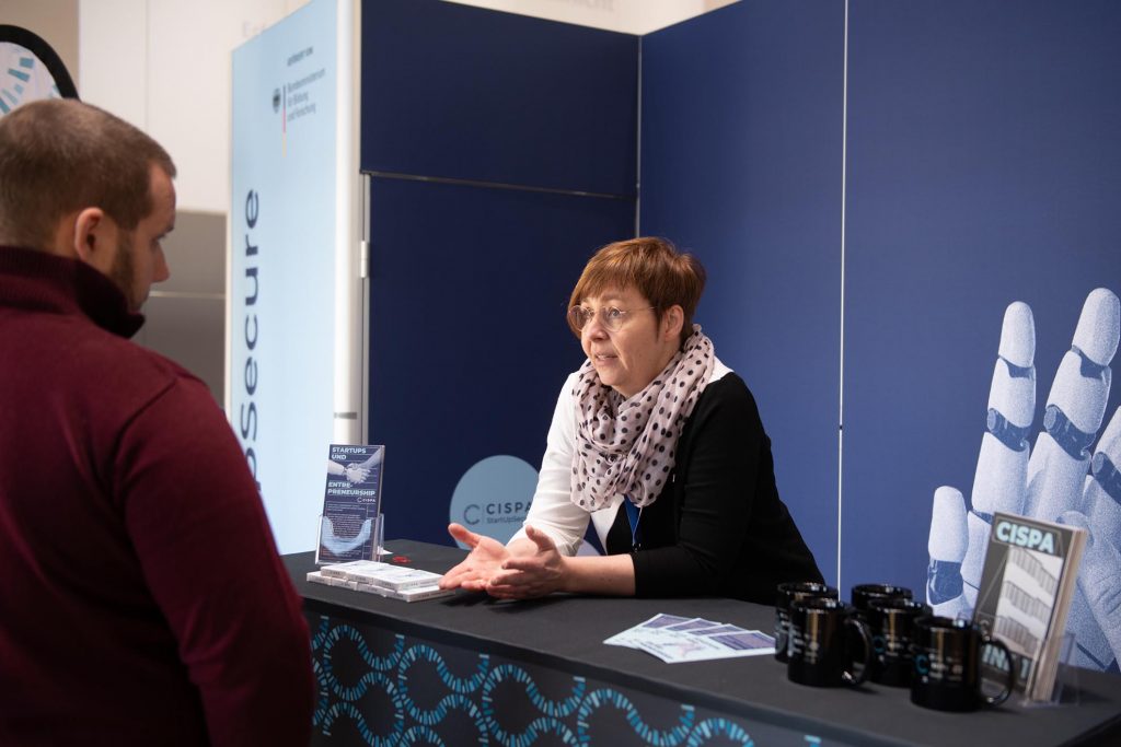 Am Stand des CISPA